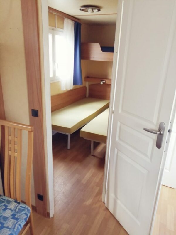 BURSTNER INTERNATIONAL 2010 2 CHAMBRES – Image 10