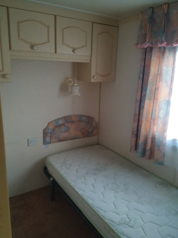 WILLERBY SUPER GRANADA 2 CHAMBRES – Image 2