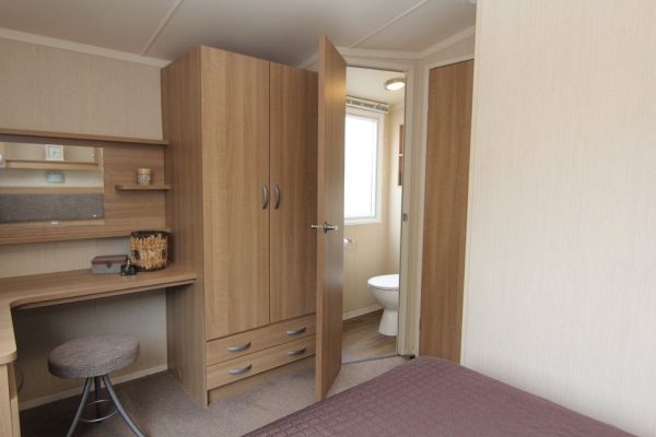 SWIFT Bordeaux Exclusive 3 CHAMBRES – Image 4