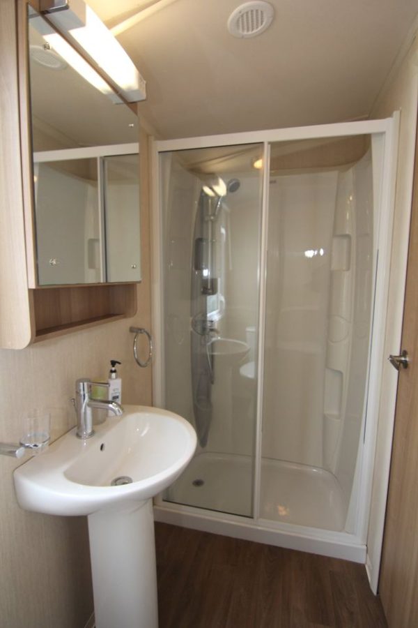 SWIFT Bordeaux Exclusive 3 CHAMBRES – Image 6