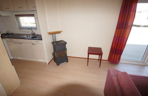 KUNSTSTOF CHALET 1 CHAMBRE – Image 8