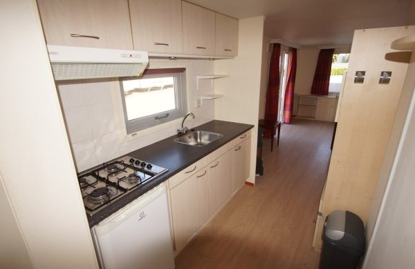 KUNSTSTOF CHALET 1 CHAMBRE – Image 12